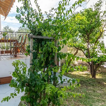 Apartment By The Sea Podstrana, Split - 15963 Podstrana