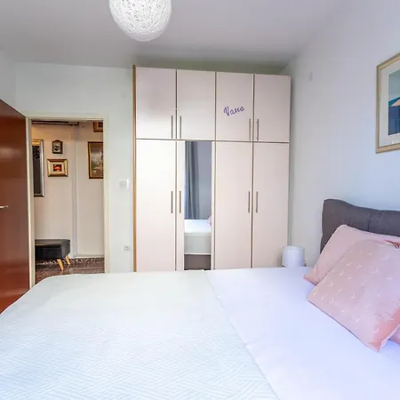 Apartment By The Sea Podstrana, Split - 15963 *
